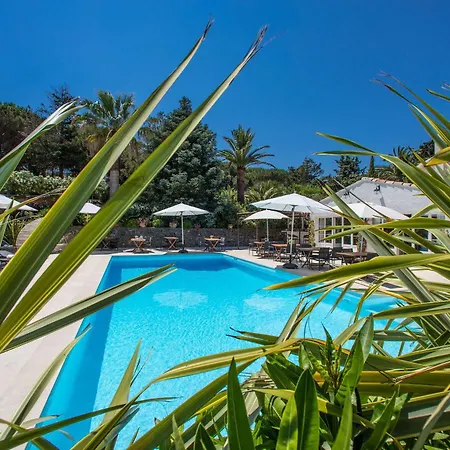 Hotel La Bastide Des Salins