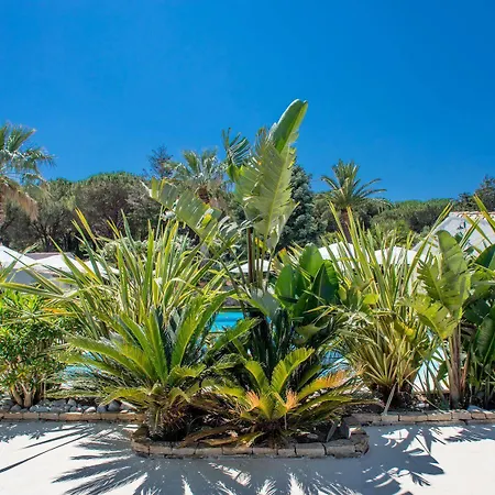 La Bastide Des Salins Hotel