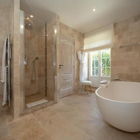 Hotel La Bastide Des Salins